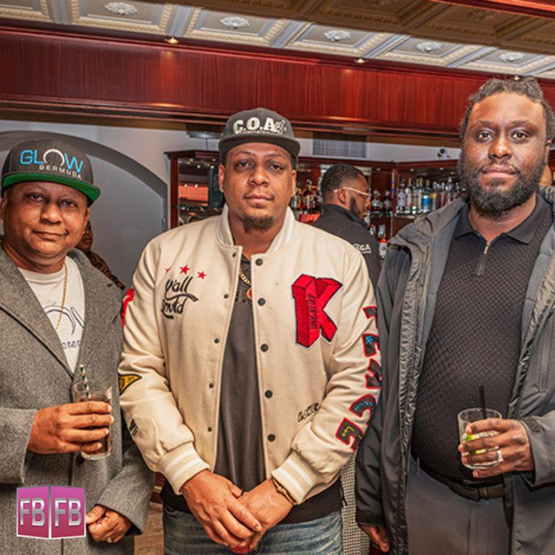 ForeverBermuda tweet media