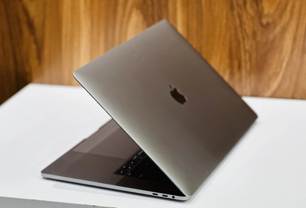 دانشمند ناراضی tweet media