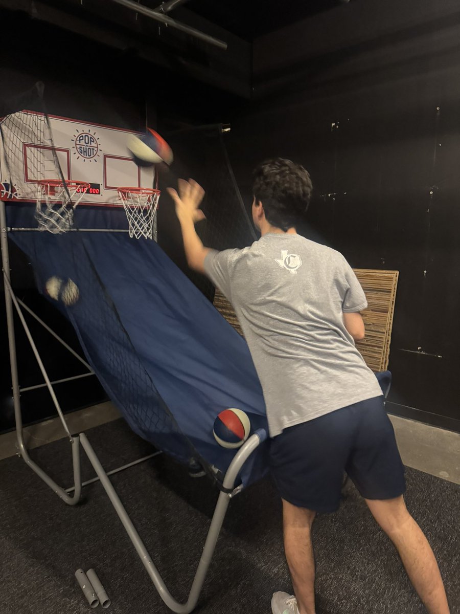 Kay Naegeli tweet media