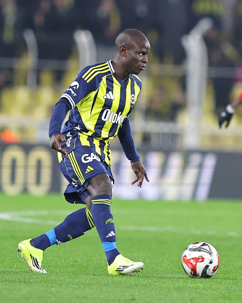 Kadıköy’de ilk maç. 
N’Golo Kanté.