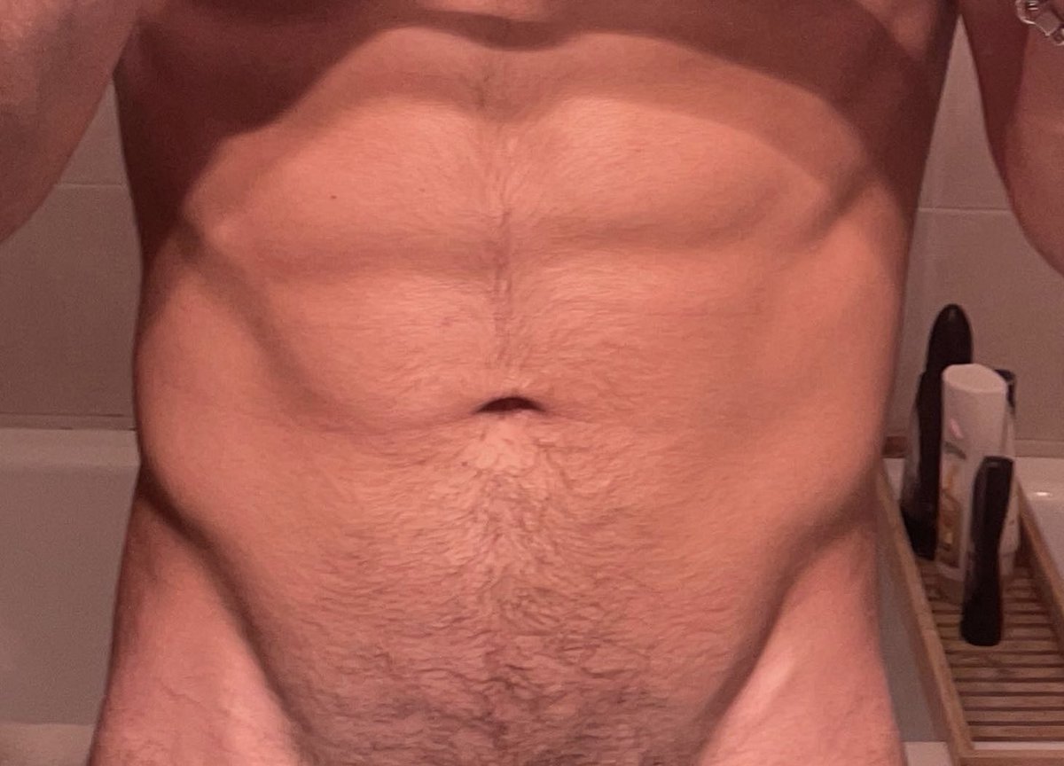 Lord Max tweet media