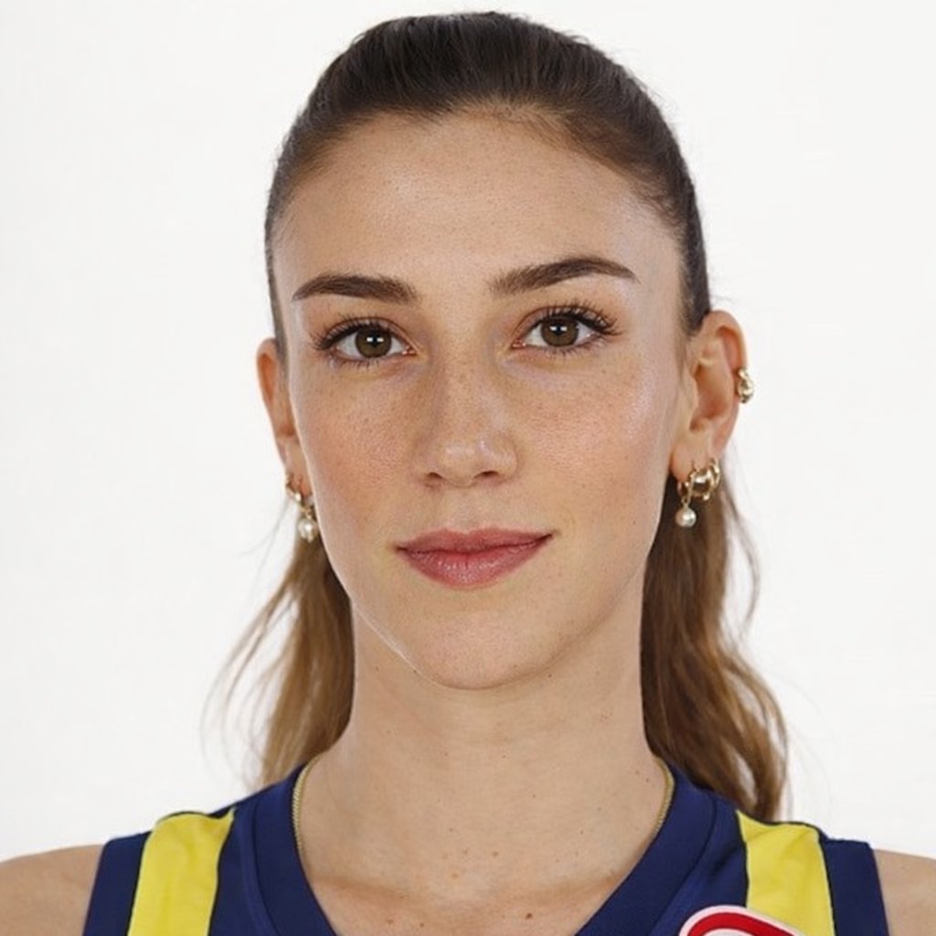 Hadi bir tane de benden gelsin🙈
Bilin bakalım bu hangi ikili🤏🏻🤭