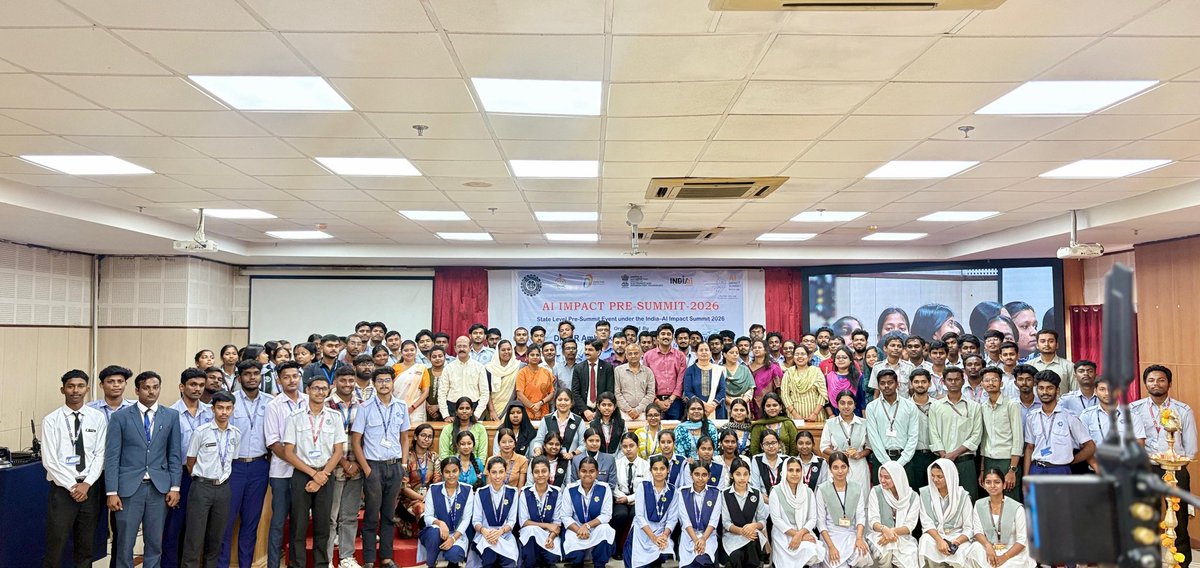 BRAITiians's tweet photo. Prof. (Dr.)Sanmukh Kaur highlights AI's transformative role in diverse fields, India-Japan Smart Island collaboration, and LLMs at #AIIMPACT Pre-Summit! Inspires participants to explore AI's potential! #ArtificialIntelligence @AICTE_INDIA @ANEducationDept @MediaRN_ANI @SVPMC_ANI https://t.co/m6jeb50cvN