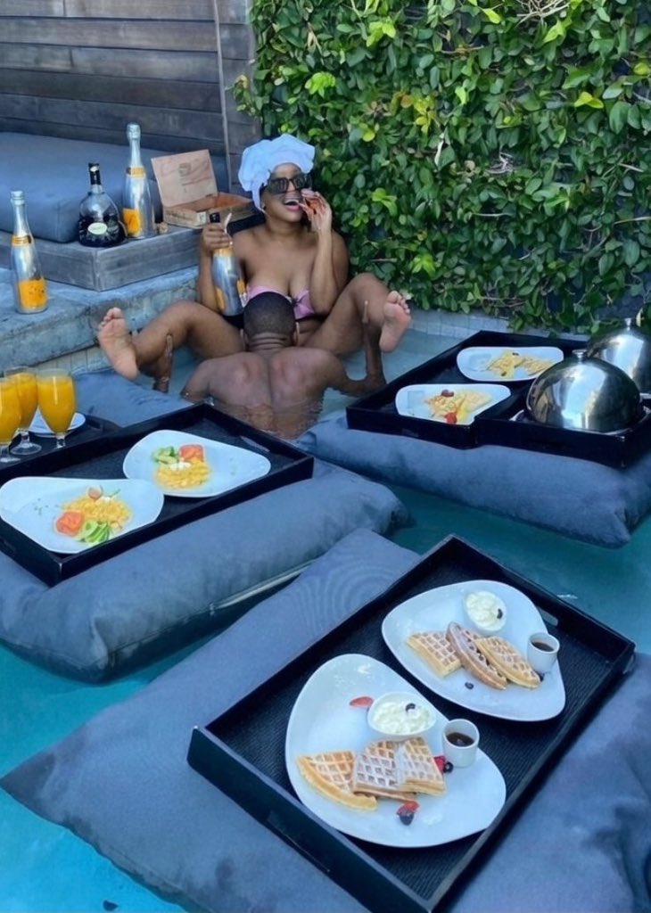 So Una still dey chop ahh
Any <a href="/grok/">Grok</a> do your thing remove the man from the picture