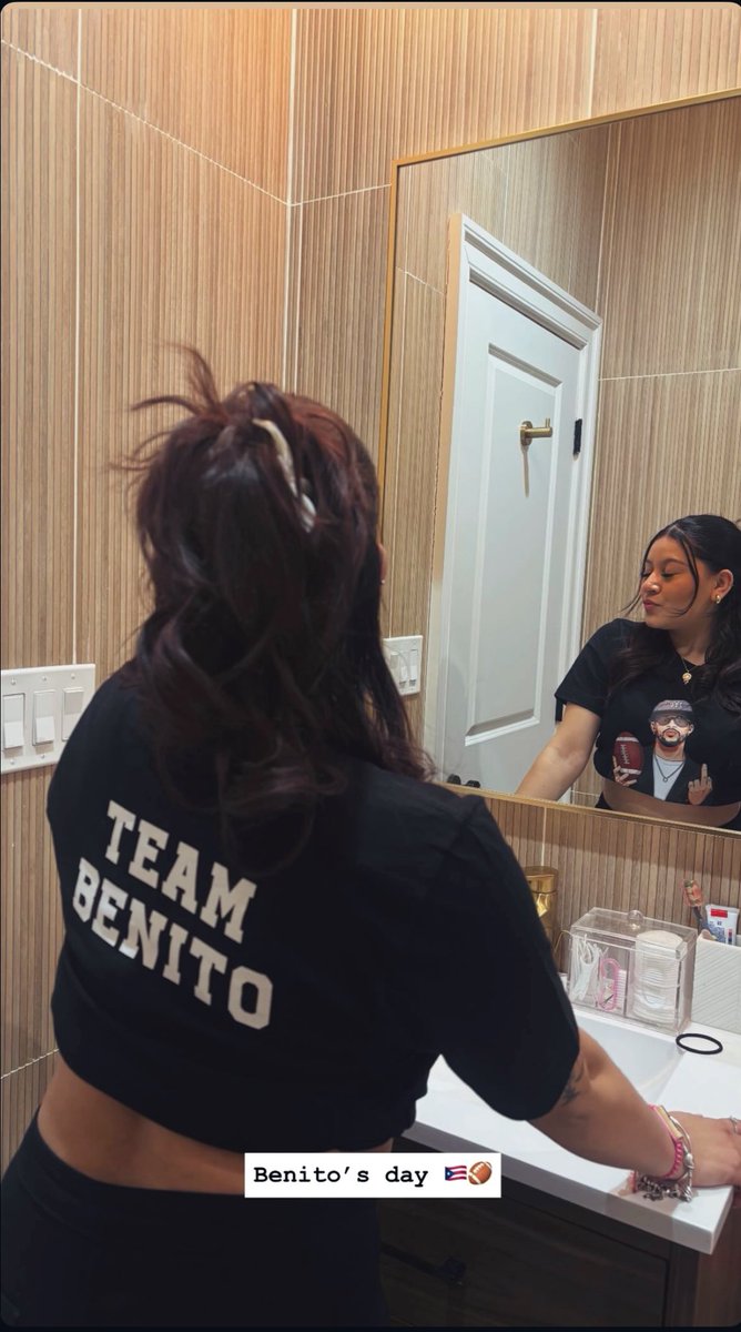 Isdreaaa's tweet photo. Que orgullo de ser lo que somos #BenitoBowl #SuperBowl ❤️❤️❤️❤️❤️❤️❤️❤️ https://t.co/VSm5NMKHSO