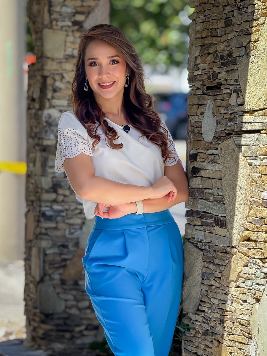 Lili te saluda en este inicio de semana 💙✨
Arrancamos con energía y un tema que importa a tu salud: diabetes y cómo mantener el control todo el año 🩺

Acompañanos hoy y empezá la semana cuidándote.
⏰ 12:00 p. m.
📺 Canal 21

#InicioDeSemana #SaludTV #ViveSaludable