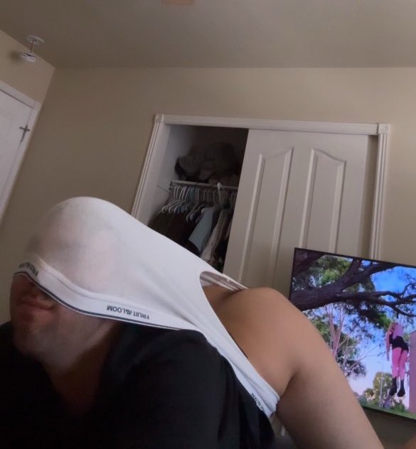 Peep the hanging wedgie on the tv in the back