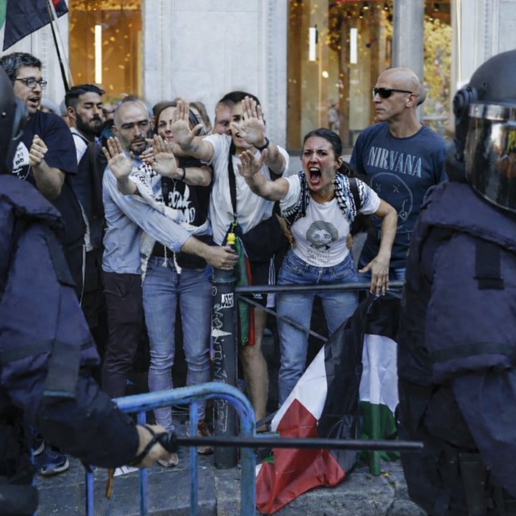 FroilLannister's tweet image. Evolución electoral de Podemos.