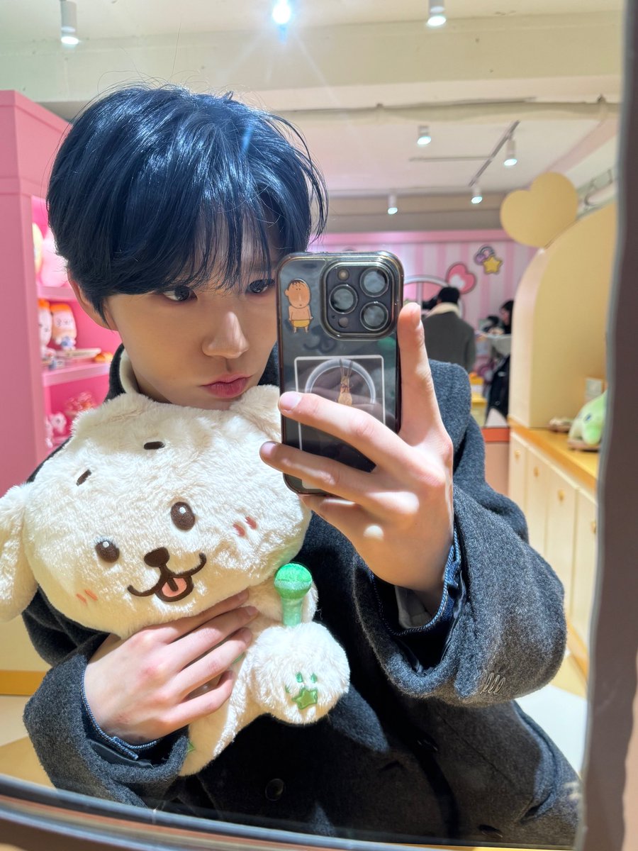 2e_oit's tweet image. 오하수 존버의 결과가 댕트와 대영의 셀카라니