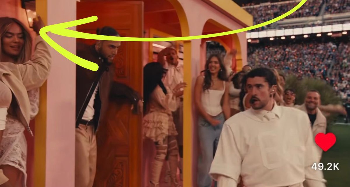 JuanMan_34's tweet image. Karol G se convierte en la primera colombiana DE RELLENO en un #SuperBowlLX @karolg #SuperBowl2026