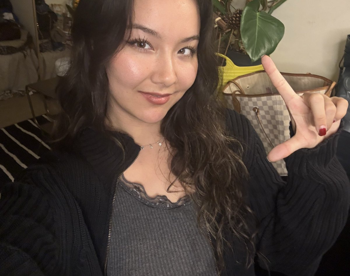 Findom Goddess Amelie tweet media