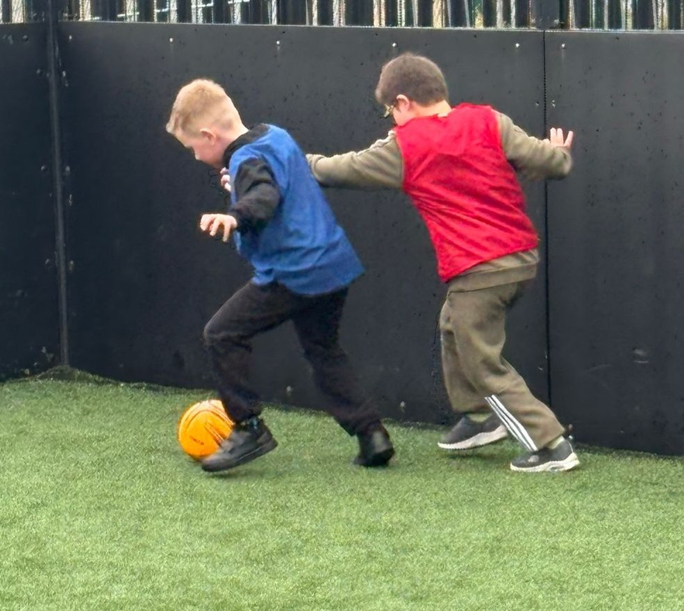 ClwydPrimary's tweet photo. We had fun at the latest Super Teams Football event today. There were some really competitive matches, games, craft and balloons. Thanks as always to @ApolloTeaching for running the parachute games. @portmeadp @treuchafprimary @Whitestone_Sch https://t.co/Jq2peJ8s65