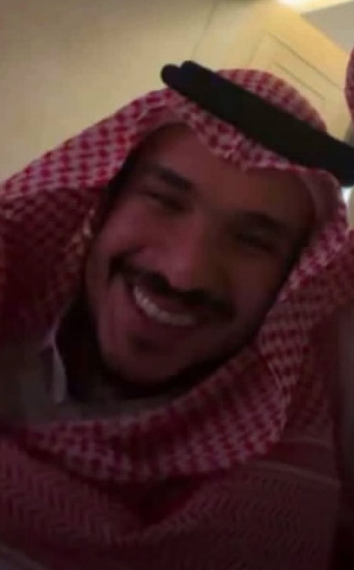 فيك كل الناس يالناس بعيوني
جعلها تعمى اذا لغيرك نظرت ❤️❤️❤️🎼

<a href="/YasserBuali/">Yasser Buali | ياسر بوعلي</a>