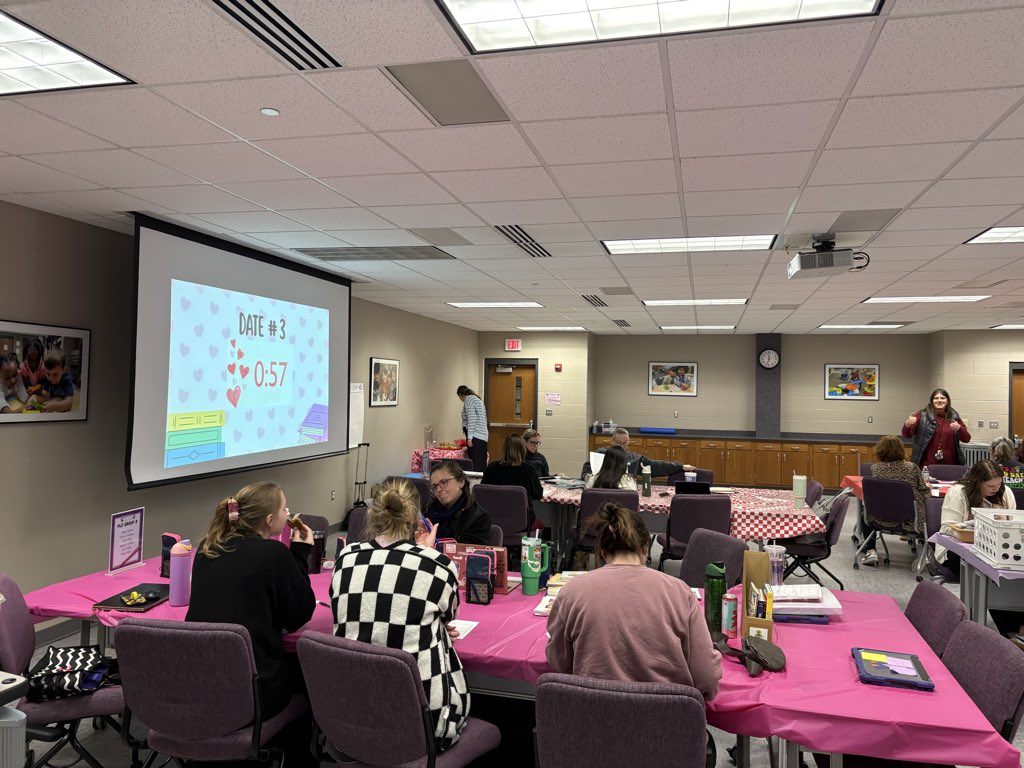 Mrs. Isom tweet media