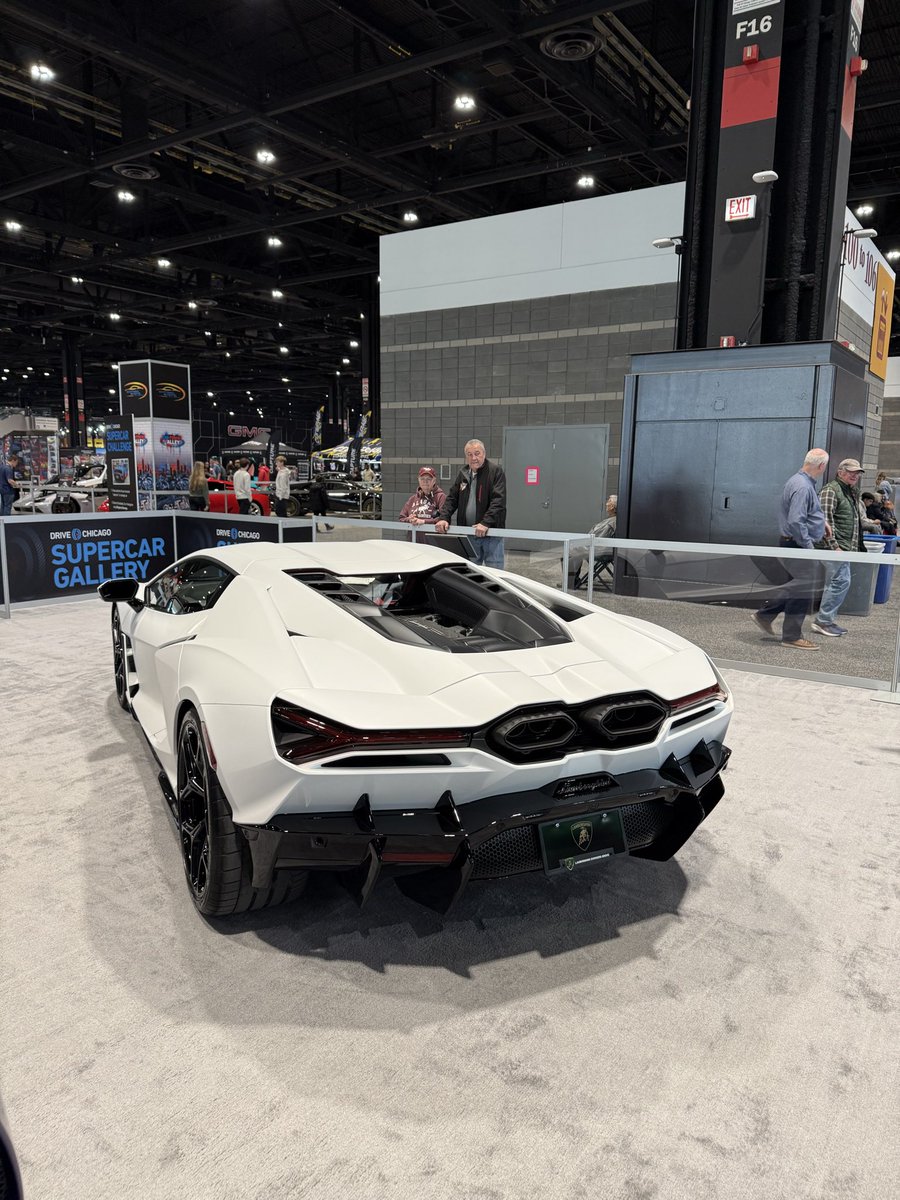 Chicago Auto Show tweet media