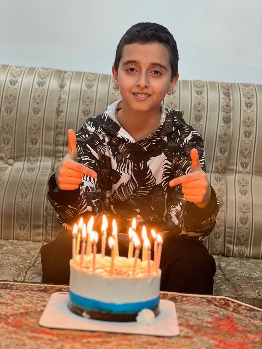 تو کودک فلسطینی نبودی عزیزکم
وگرنه قتل تو باید دنیا رو به هم می‌ریخت...
#طاها_هوشیار