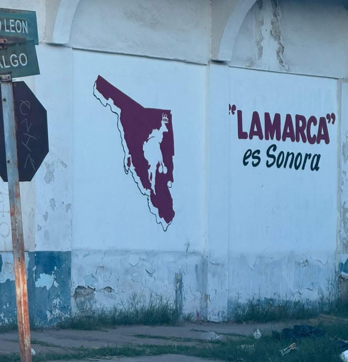 solangelochoa's tweet photo. Me reportan estas barbas por el sur de #Sonora.

¿Qué podrían significar? 😏 https://t.co/vsxtN4O78V