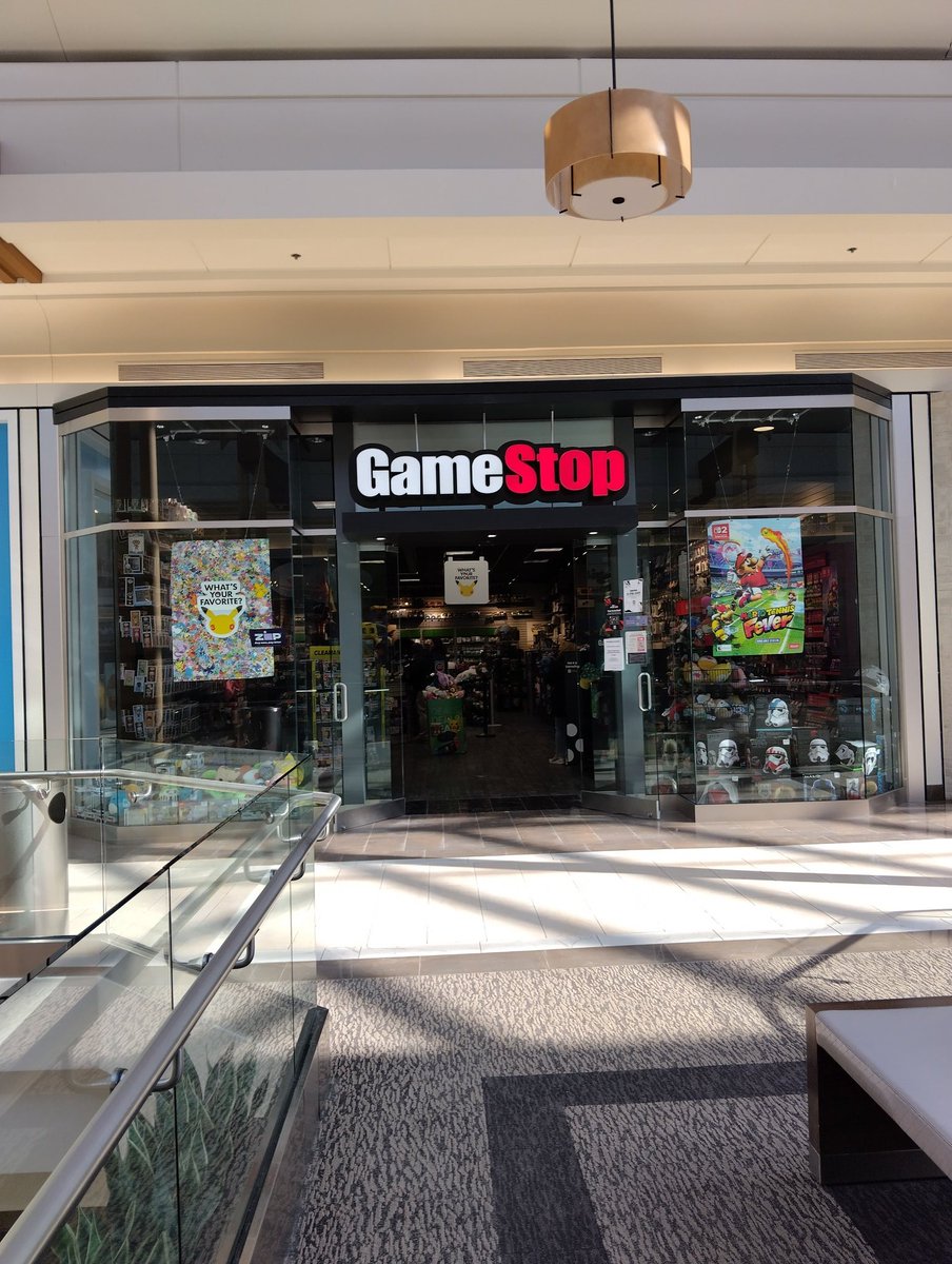 Python0o's tweet image. Been a minute. @gamestop