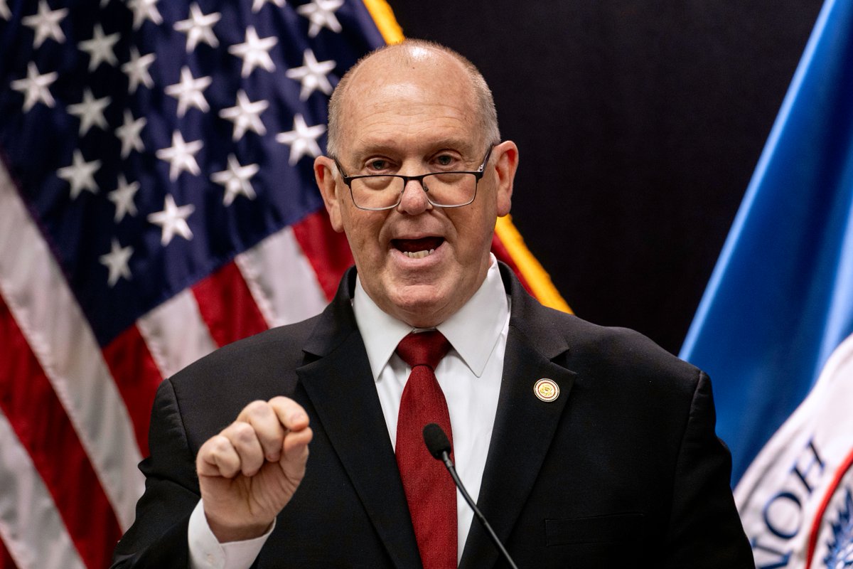 NEWSMAX's tweet photo. Border czar Tom Homan said that immigration enforcement should prioritize illegal aliens who commit extra crimes to maintain public confidence. https://t.co/oVMhVLCGut https://t.co/tdNaDduGme