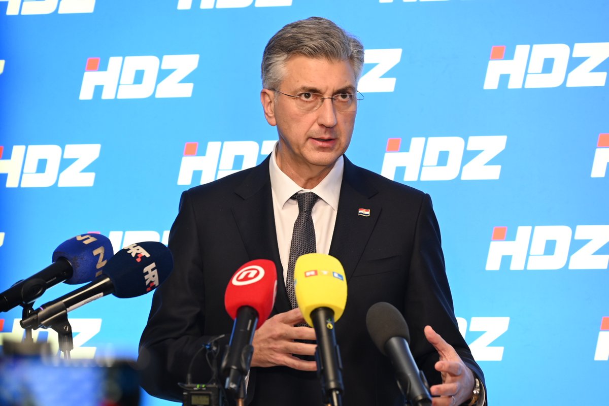 Na stranačkim tijelima <a href="/HDZ_HR/">HDZ</a> raspravili smo brojne aktualne teme.

✅Po najnovijem istraživanju CRO Demoskop za veljaču, HDZ-ov rejting skočio je na 30,6%. I u 10. godini mandata ostajemo vodeća politička snaga. Potpora građana ohrabruje nas da nastavimo predano raditi na
