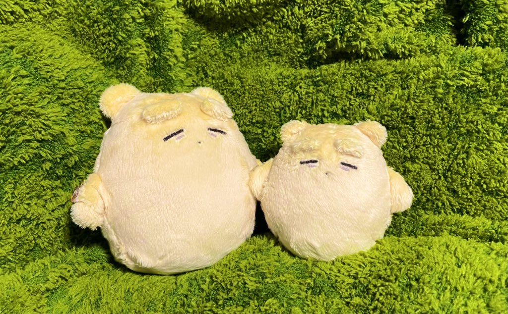 Reizi_ing's tweet photo. 私が作成している「熊ケシ球」ぬいぐるみの複製や真似、大歓迎です👌 
お好きに参考にしてください🙆‍♀️

型紙は自己流すぎて、 自作の型紙だと私以外は製法できない状態なので 現在お出しできるものはありません…😭ｺﾞﾒﾝﾅｻｲ

使用している材料はツリーに↓ https://t.co/HBZM62dCRW