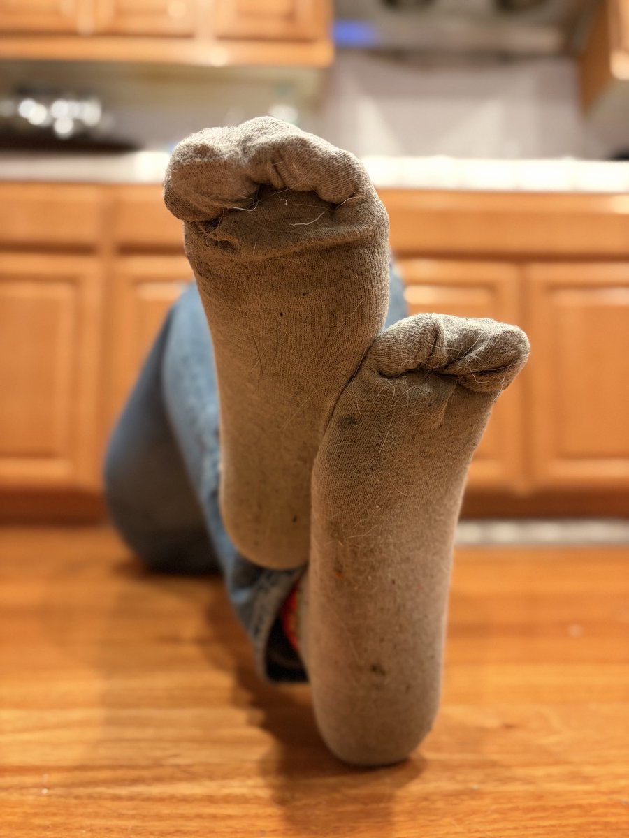 dearnoelle33's tweet photo. Day 1

#dirtysocks  #smellysocks #wellwornsocks #wellworn #anklesocks #sockselfie #socks #anklesocklover #cutesocks #socksoftheday  #socklover #followme #likeforlike #cleansocks #kneehighsocks #nylons #explorepage #whitesocks #noshowsocks https://t.co/aRUQ01wab2