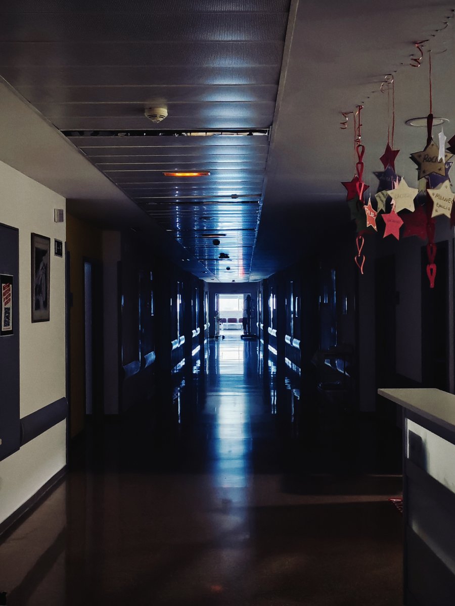 clinicogranada's tweet photo. 📷 ‘Al final, hay luz’.
▶️ Fotografía participante en el IV Concurso El Clínico en tu Mirada.
Categoría 👉 #EdificioConAlma
#concursofotografico #concursofotografia #elclinicoentumirada #clinicodegranada #profesionalesdelclinico https://t.co/4DZWNb38Vl