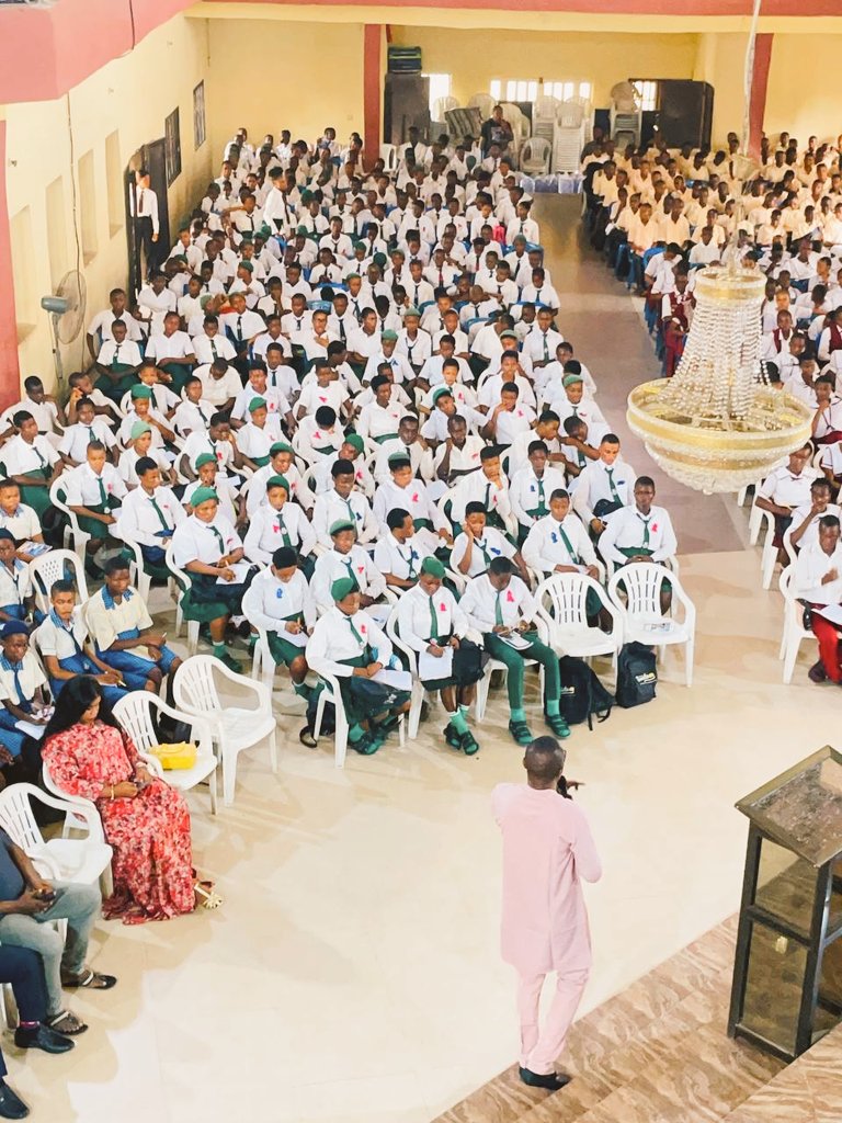 PCIStudent's tweet photo. Secondary School conference with @abeldamina @enoidem1964 

It covered areas around leadership, purpose, importance of secondary school days, and a lot more..

Overall it was an impactful session 
#PCISCM #Outreach https://t.co/82PRBRwhJU
