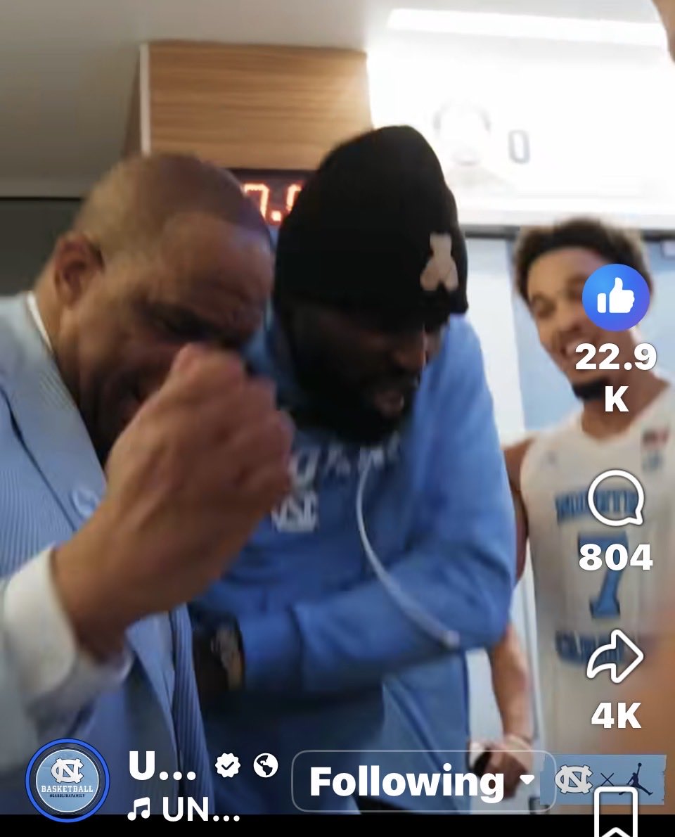 NotoriousJesse's tweet photo. LOL Theo Pinson a UNC legend forever. fans & especially Roy Williams aren’t a bit surprised 10 yrs after this,
we get Theo crashing the Tar Heel locker room.
I hope Hubert Davis understands Theo did it 4 ALL OF US Sat. & he earned it
🤣🐏👣 #GDTBATH #GoHeels #BeatDuke #BeatDook https://t.co/4iBhAA4gzn