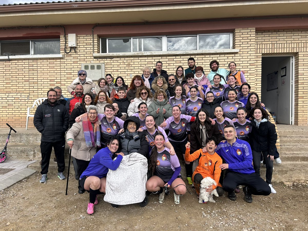💜💪 Aniñón fem 4-2 CD Teruel, gran victoria en Los Barranquillos 

⚽️Inés Marco, Elena y Sandra x2.

⏭️ Copa Primavera en marzo

🤍 ¡Mil gracias afición!