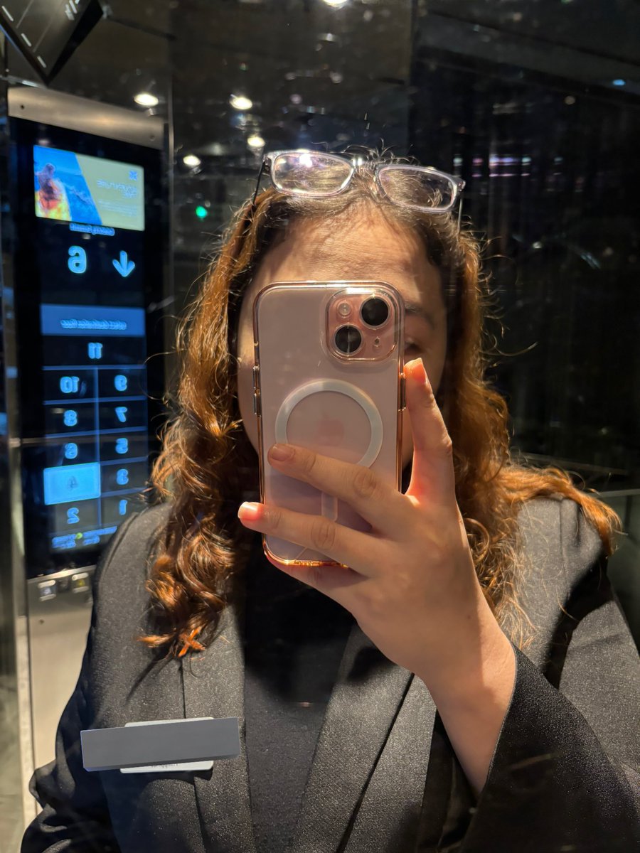 onescoupaday tweet media