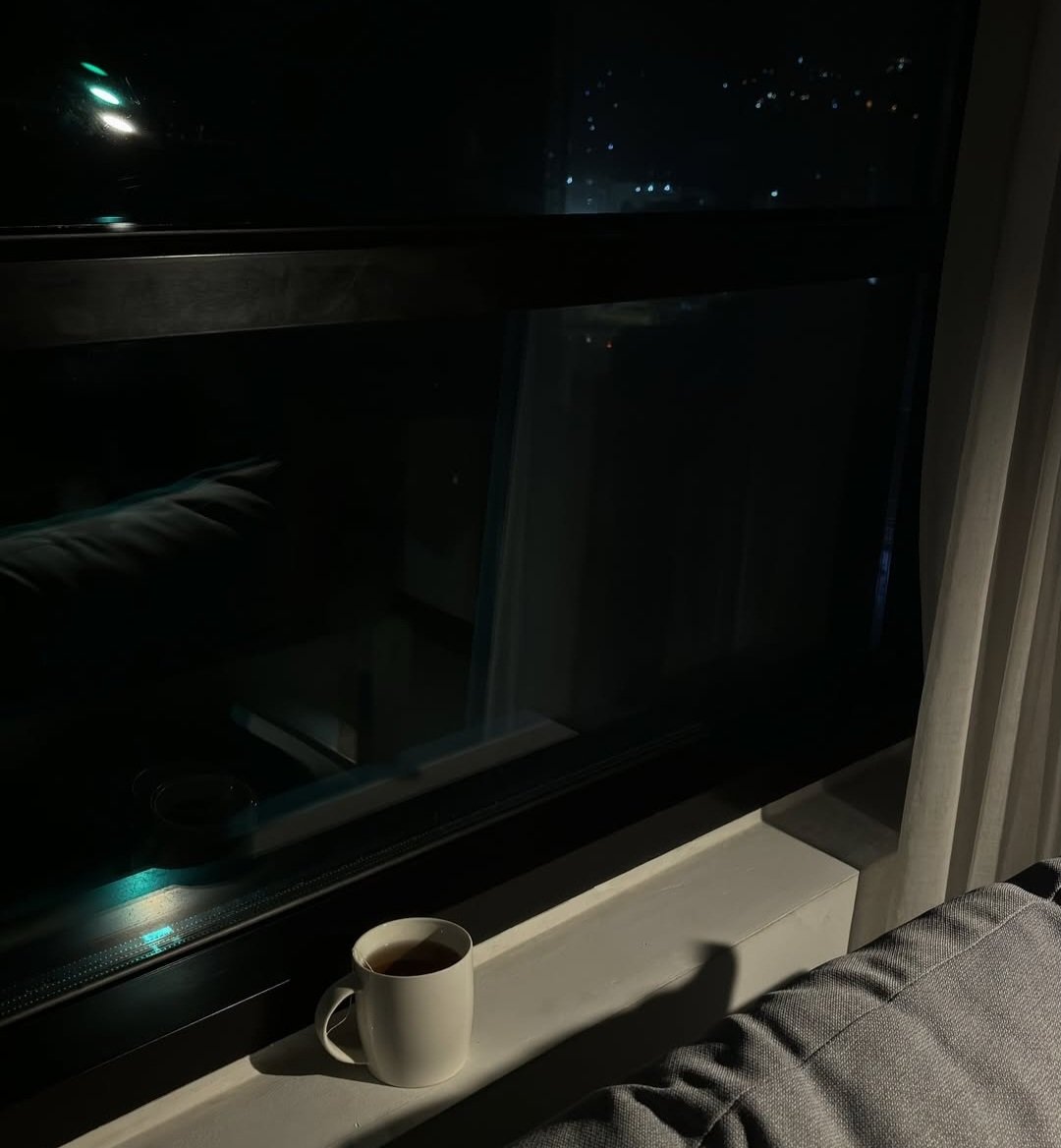 عقيمٌ عقلي أمام دِقةٍ تقديرك
فقيرٌ تفكيري أمام حُسن تدبيرك.
#يا_رب