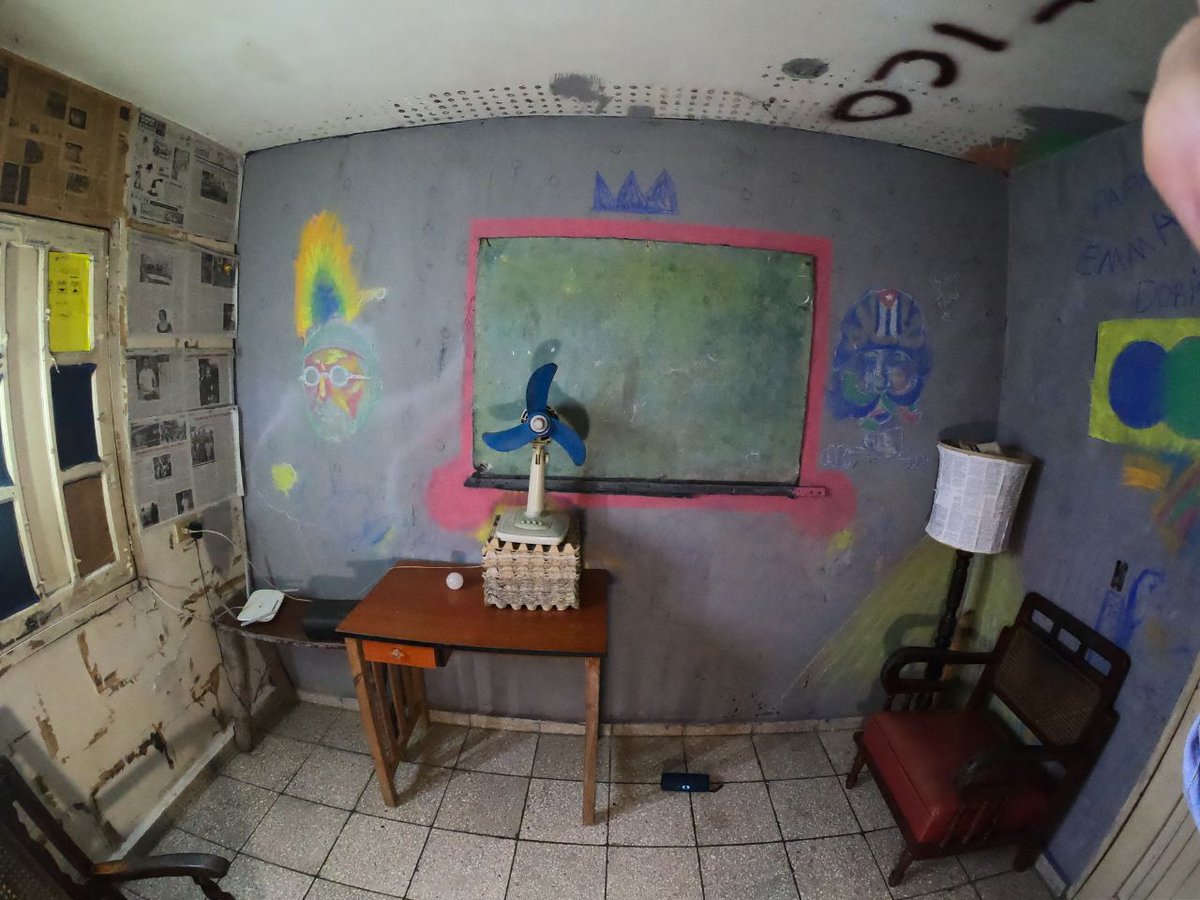 Aquí les dejo una panorámica entera del cuartico que me dió el mismo Ernesto días antes de ser arrestado, úsenla bien. #FreeEl4tico