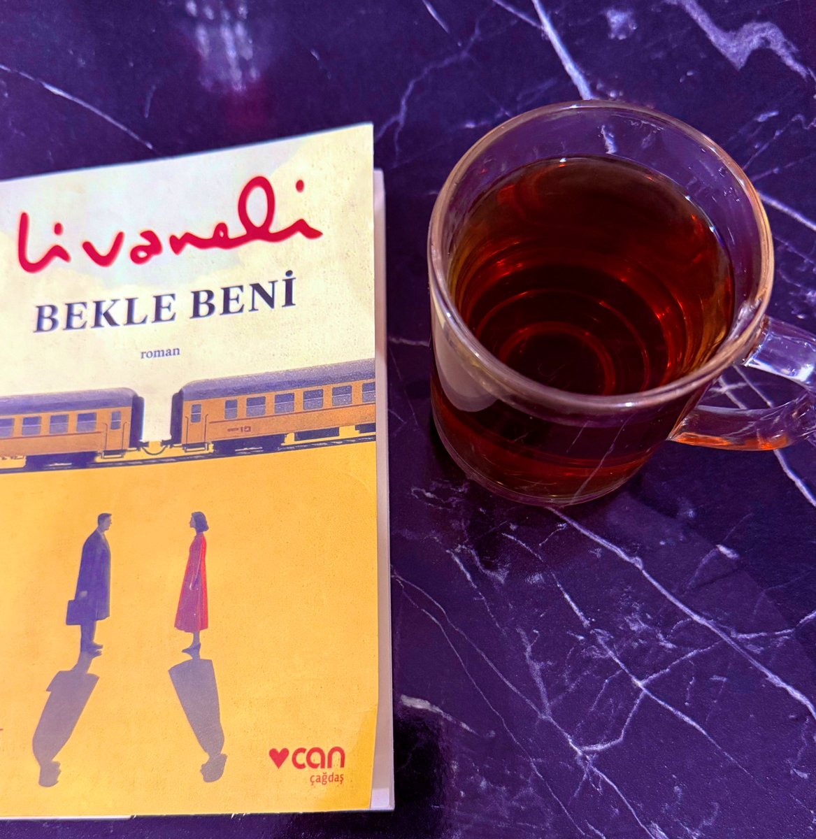 juvErcan's tweet photo. Dün erkendi, yarın geç.
#ZülfüLivaneli
#kitap #alıntı
 #okudumbitti https://t.co/9YKUpVtCU8