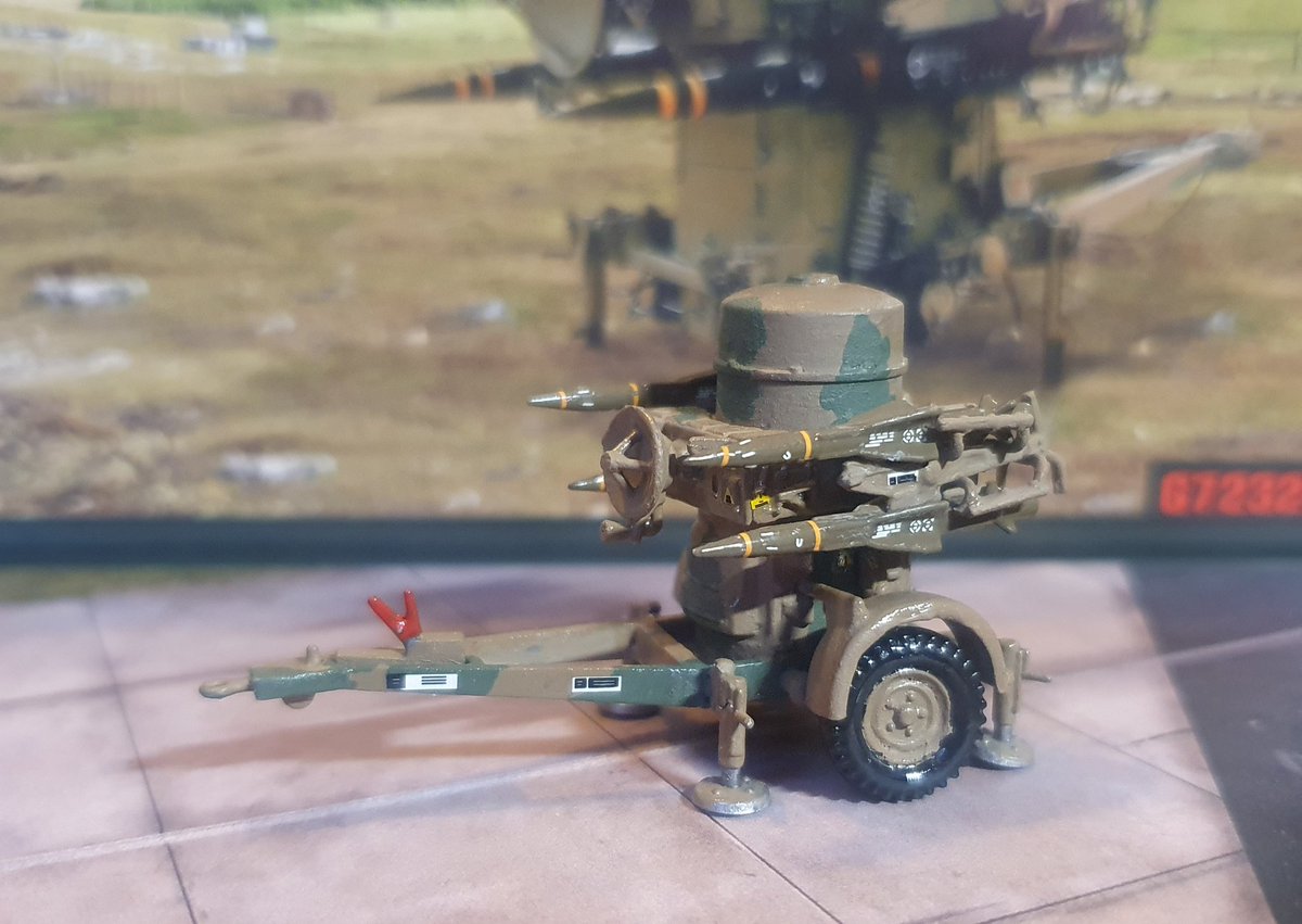 drrjhaines's tweet photo. A pair of Rapiers: FSA like in the Falklands, and FSB-2 like in the first Gulf War 10 years later. #ModelMaking #ModelPainting #ModelMaker #ScaleModels #JFFScaleModels https://t.co/45IPoVEjED