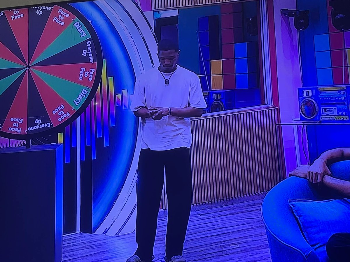 Tumi: the past few weeks I’ve learned a lot from you guys I’m an emotional dude I was raised by a woman, I believe we can co exist and be in a healthy competition, I really love you guys and thank you for helping me grow, it’s all love at the end of the guy.
#BBMzansiS6
#Bazozwa