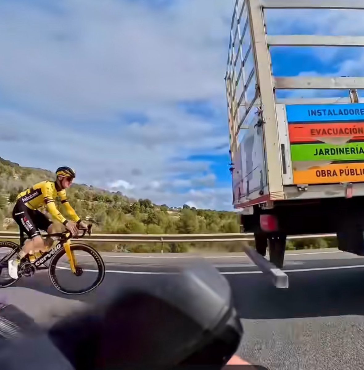 Lukáš Ronald Lukács tweet media