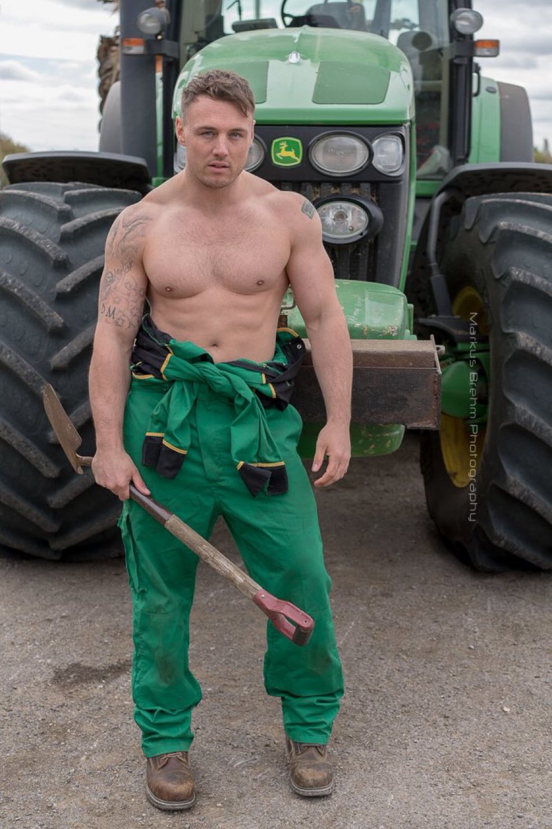 Hope You A Good Working Week

Model Perrie Hooper <a href="/perriehooper/">Perrie Hooper</a> 
#photooftheweek