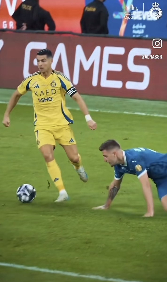 فَـهد tweet media