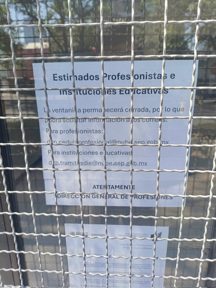 El perito hostil. tweet media