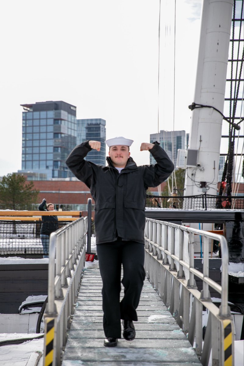 USS CONSTITUTION tweet media