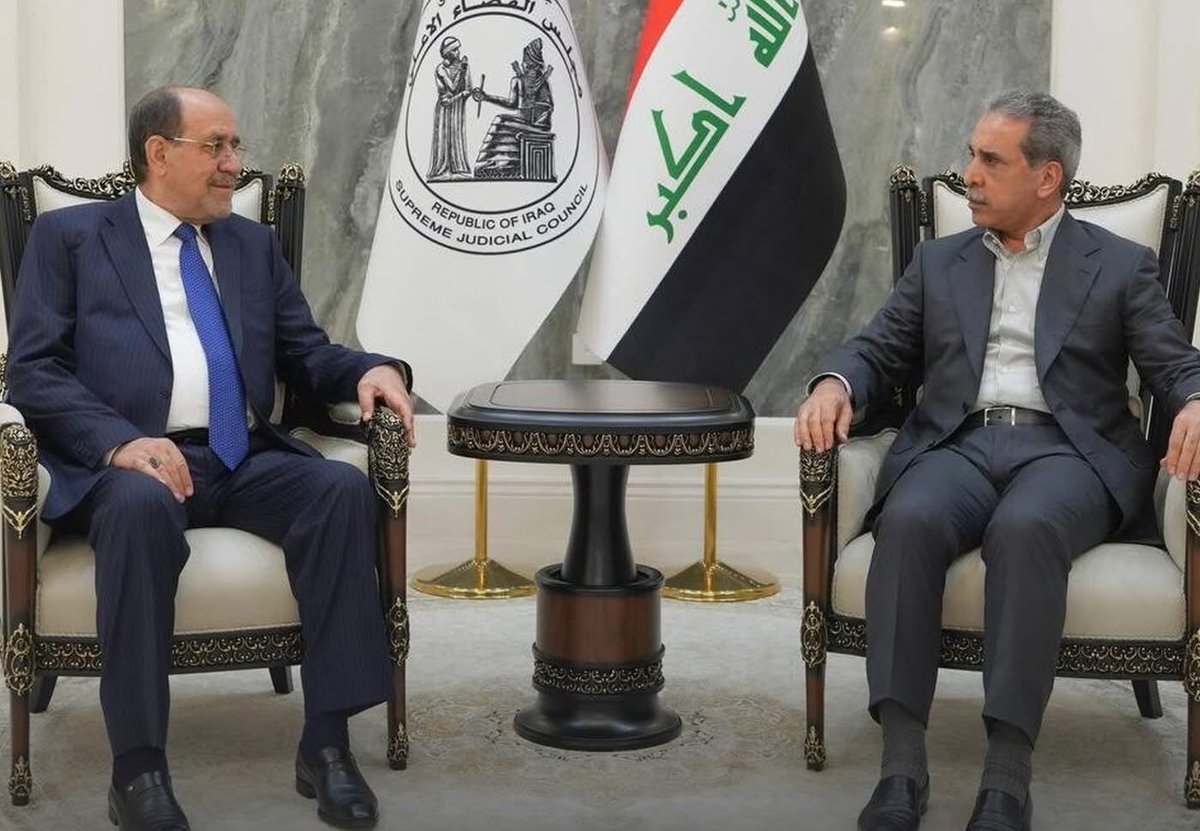 القاضي زيدان يبحث مع المالكي إكمال الاستحقاقات الدستورية

استقبل رئيس مجلس القضاء الأعلى القاضي فائق زيدان السيد  نوري المالكي،