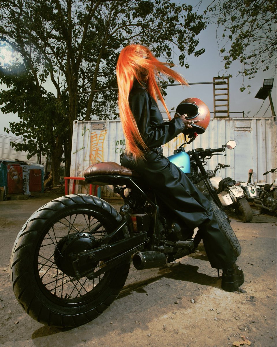 etimshooterx's tweet photo. RIDE OR DIE
   creative direction &amp; photography by me https://t.co/qo4TkRfV4D