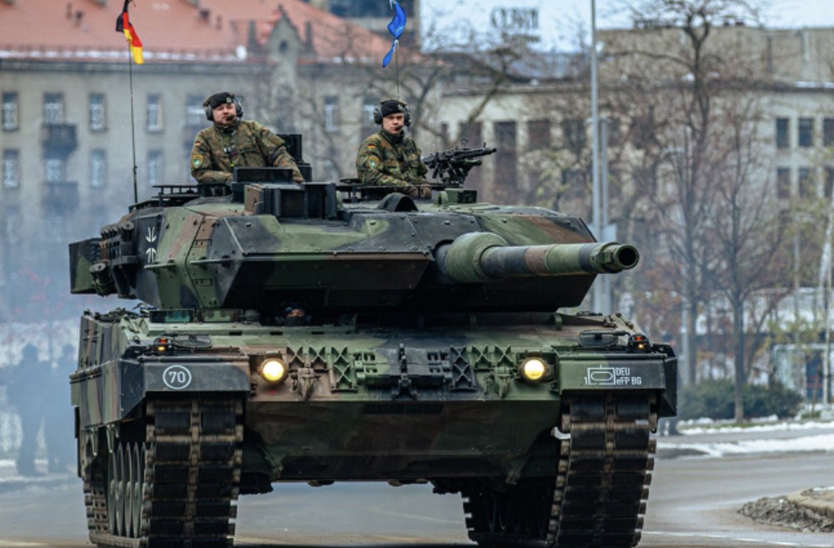 5000 German troops and 105 Leopard 2A8 tanks are to be permanently deployed on a NATO base in Lithuania near the border of Belarus 🇧🇾 

This is the first permanent deployment of German troops abroad since WWII ‼️