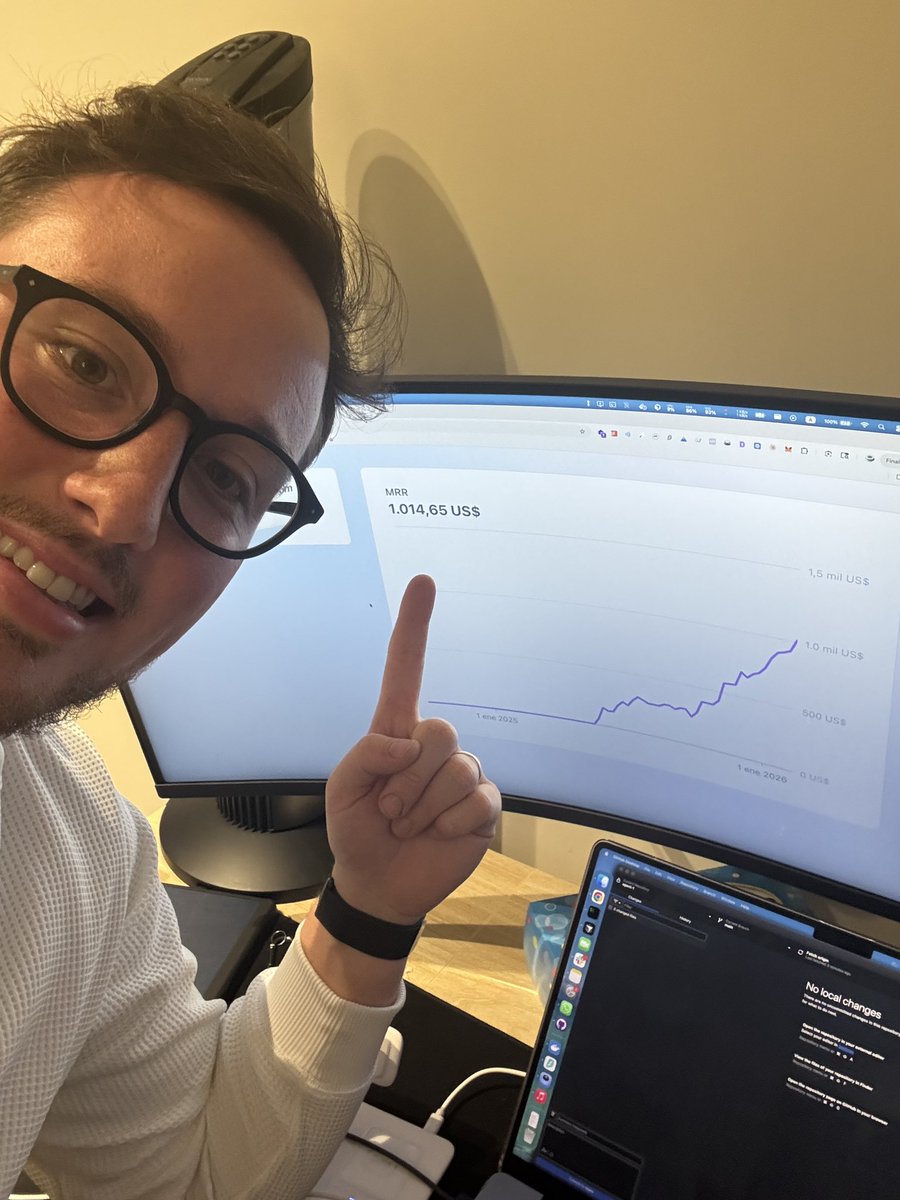 founderish's tweet photo. $1K MRR para Tutti! 
Ojalá esta foto envejezca bien 🙏🏻 https://t.co/4AHa0q8icN
