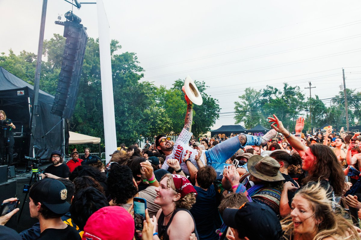 LEVITATION tweet media