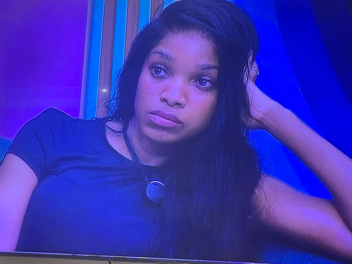 Thandeka: We live in a paradox sometimes you want to leave, but when evicted, you want to stay I've learned to be dependent because you rely on others for everything. I'm seeing that people gravitate toward what's safe for them, whether it's negativity or positivity.
#BBMzansiS6