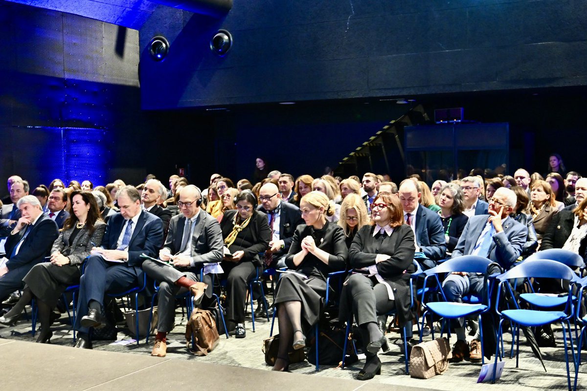 Dubravka Šuica tweet media