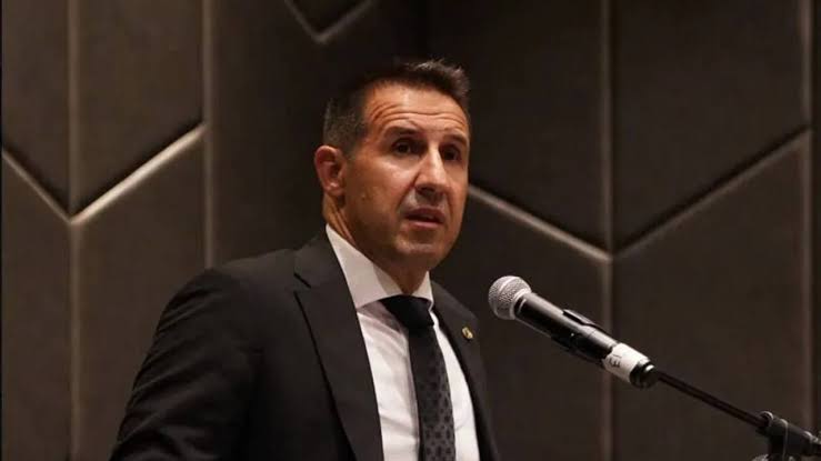 📣 Orkun Özeller, konferanslarının engellenmesi hususuna:

"Bana konferans salonu verilmemesi için sürekli telefon açan apocu kim?
O lafını dinletmeyi beceren terörist seviciyi çok merak ediyorum."