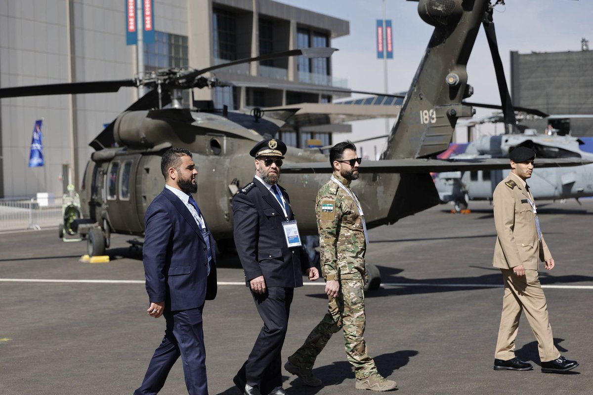 Levant_24_'s tweet photo. A Ministry of Defense delegation, led by Air Force Commander Brig. Gen. Asim Hawari, took part in the World Defense Show 2026 in Riyadh. The delegation met with military officials and defense firms, reviewed advanced systems, and discussed cooperation and the exchange of expertise.